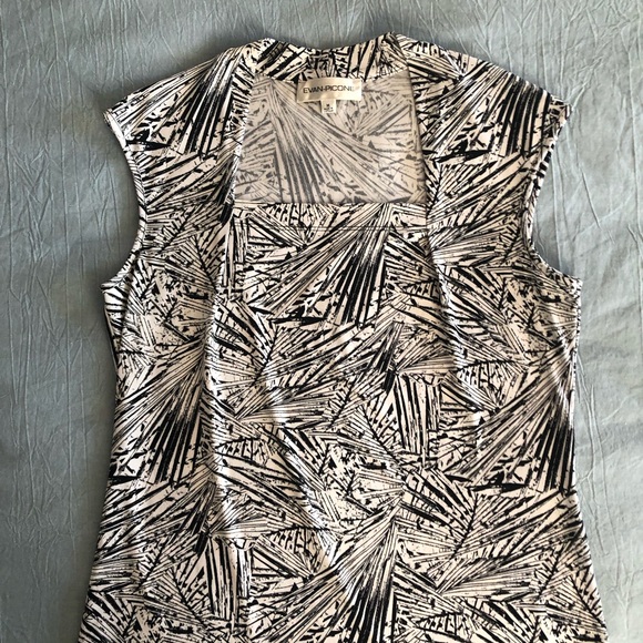 Evan Picone Patterned Office Casual Lightweight Blouse - Picture 2 of 4